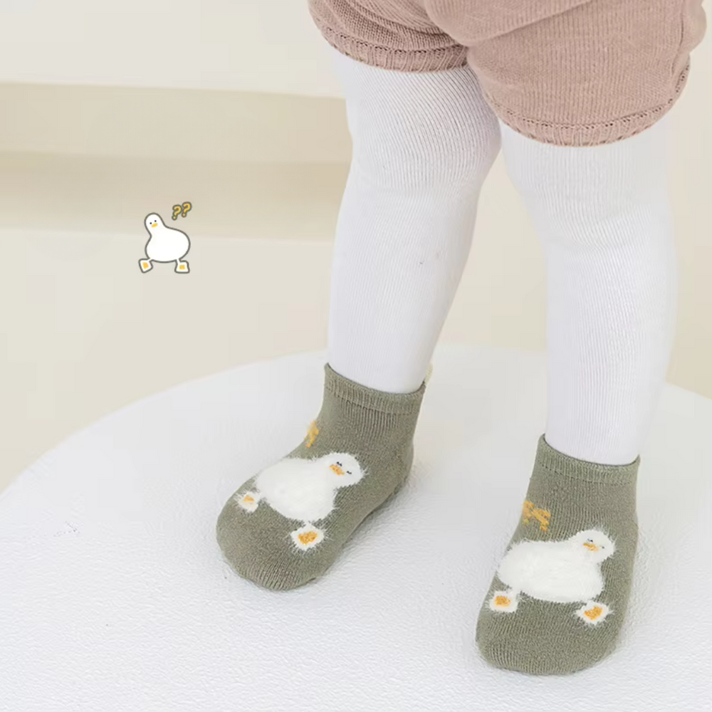 SnugSteps Baby & Peuter Anti-Slip Sokjes – Warme Cartoon Sokken voor Veilig Lopen en Spelen