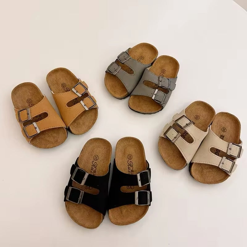 Off-White Kinderslippers – Maat 22-30 | Comfortabel & Lichtgewicht | Stevig Voetbed & Antislipzool