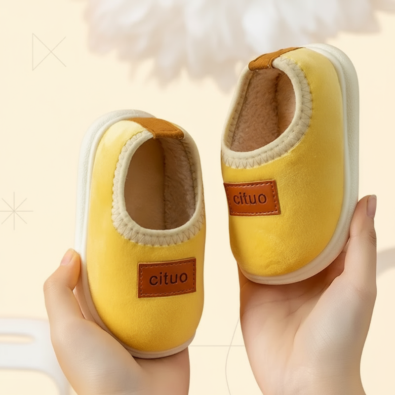 SnugSteps CozyPaws Kinderpantoffels – Warme Antislip Sloffen voor Veilig Binnenlopen