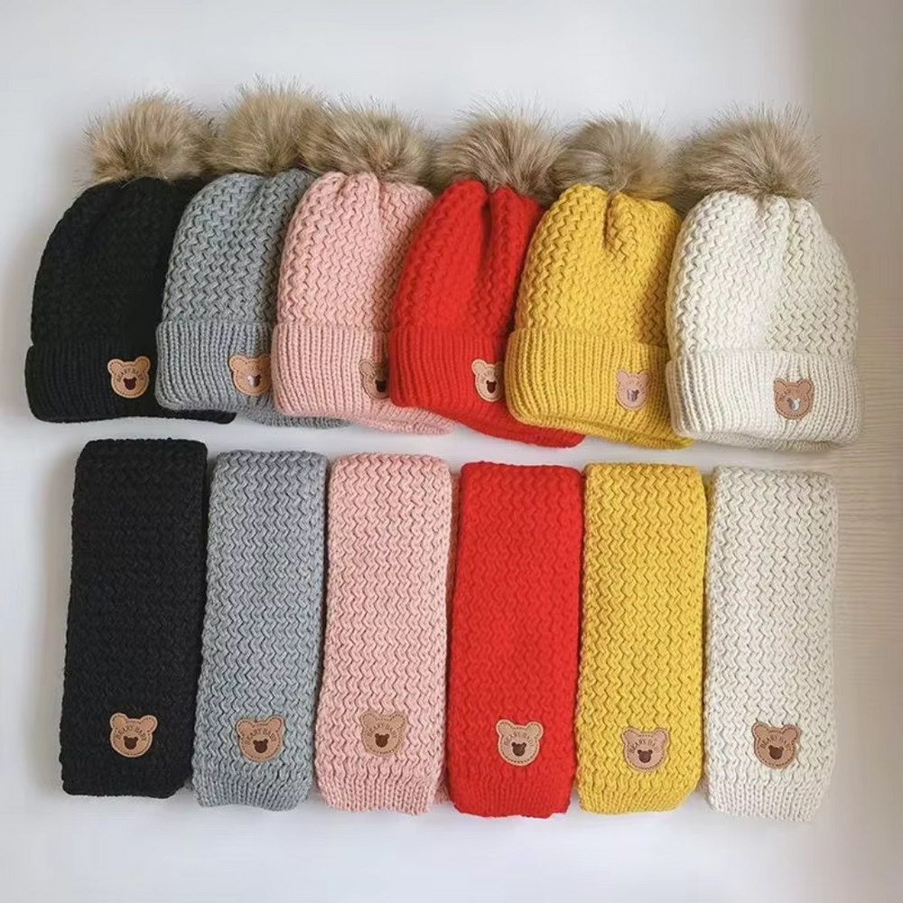 Beary Kinder Winterset – Gebreide Muts & Sjaal met Berenmotief voor Kinderen