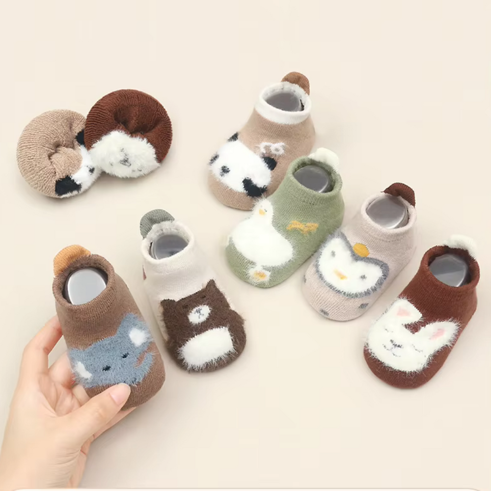 SnugSteps Baby & Peuter Anti-Slip Sokjes – Warme Cartoon Sokken voor Veilig Lopen en Spelen