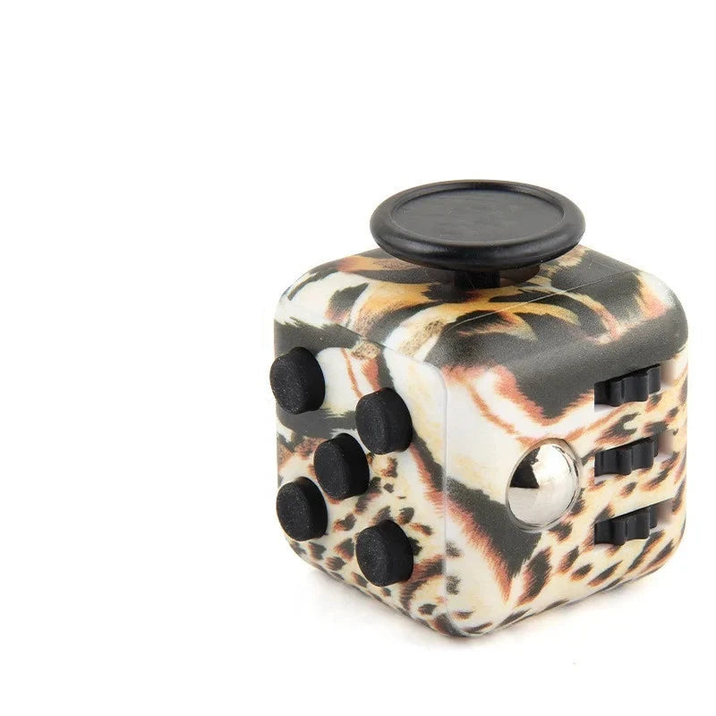 Fidget cube met 6 tactiele zijden – stille klikknoppen, stalen rolbal, zakformaat | fidgetkubus