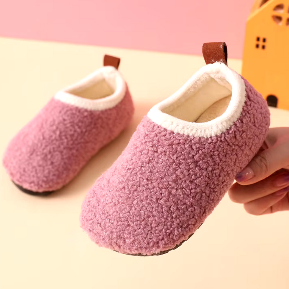 Kindersloffen Warm & Antislip – Zachte Huisschoenen
