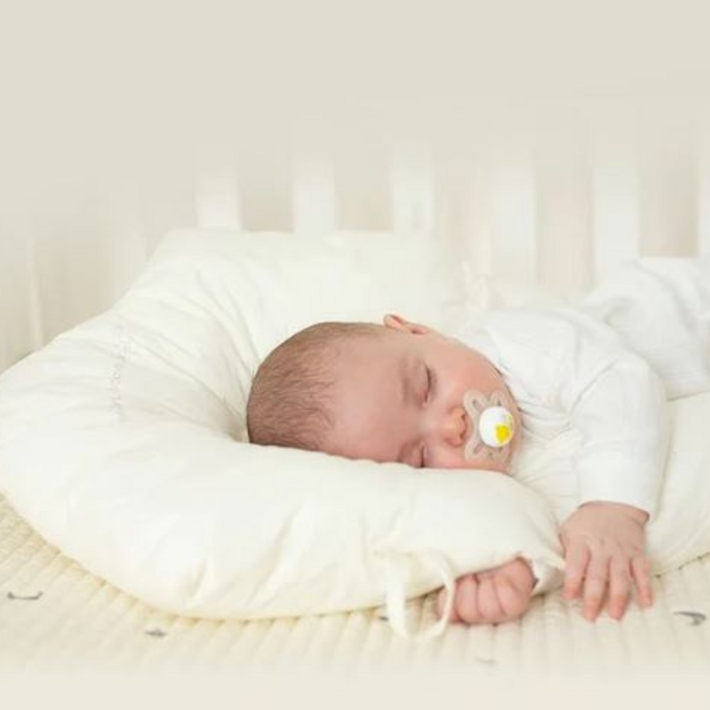 Ergonomisch Babykussen – Zacht & Ademend Baby Slaapkussen
