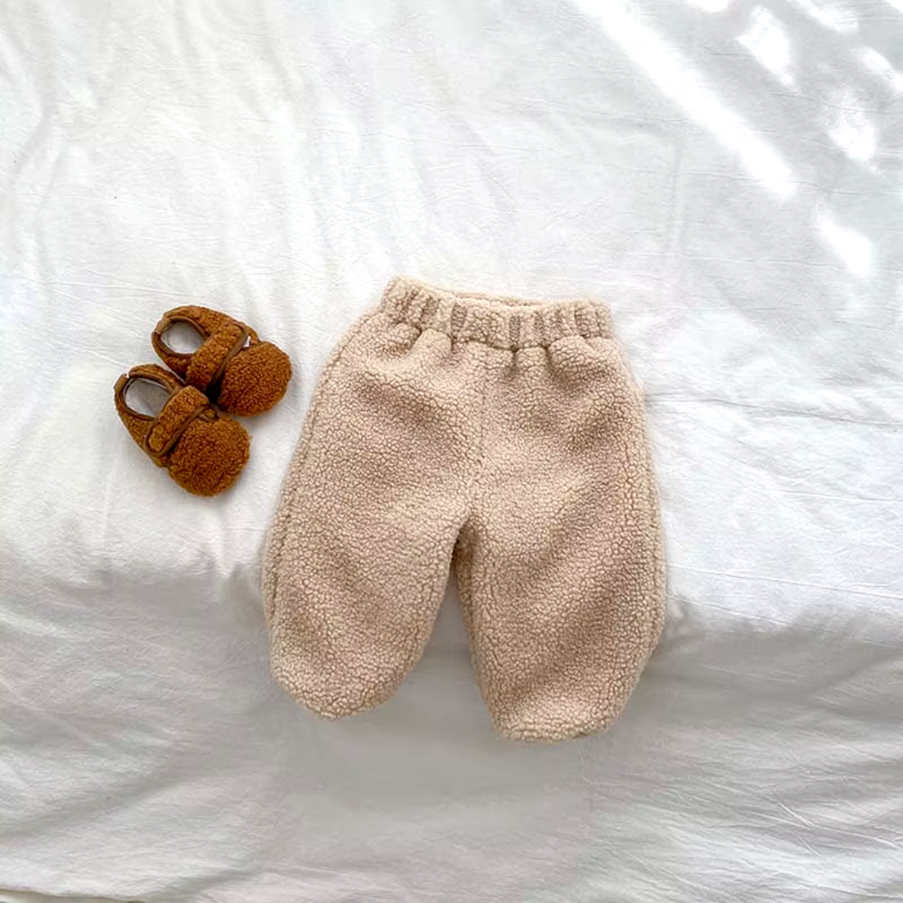 Bear Fleece Winter Babybroek – Warme en Comfortabele Pluche Broek voor Baby’s & Peuters