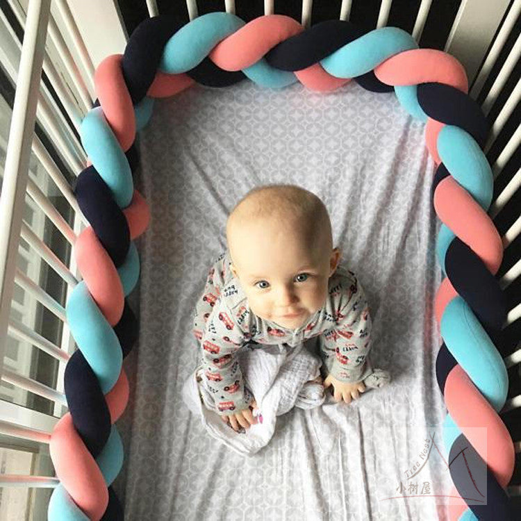 Zachte Baby Bumper voor Ledikant – Veilige Slaapplek & Stijlvolle Babykamer