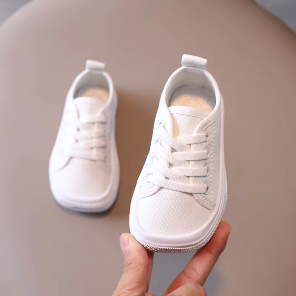 Kindersneakers Canvas – Lichtgewicht, Ademend & Brede Neus voor Comfortabele Eerste Stappen