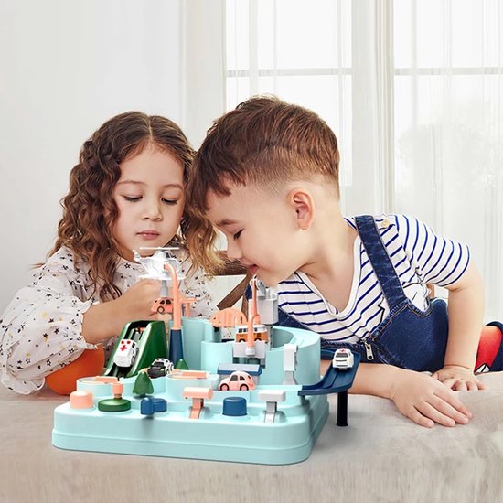 Speelset met Auto’s - TurboCity Avonturenbaan, Interactief, Zonder Batterijen, Inclusief 4 Voertuigen & Helikopter, Educatief, 3+ Jaar