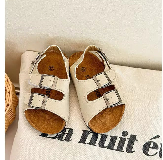 Off-White Kinderslippers – Maat 22-30 | Comfortabel & Lichtgewicht | Stevig Voetbed & Antislipzool