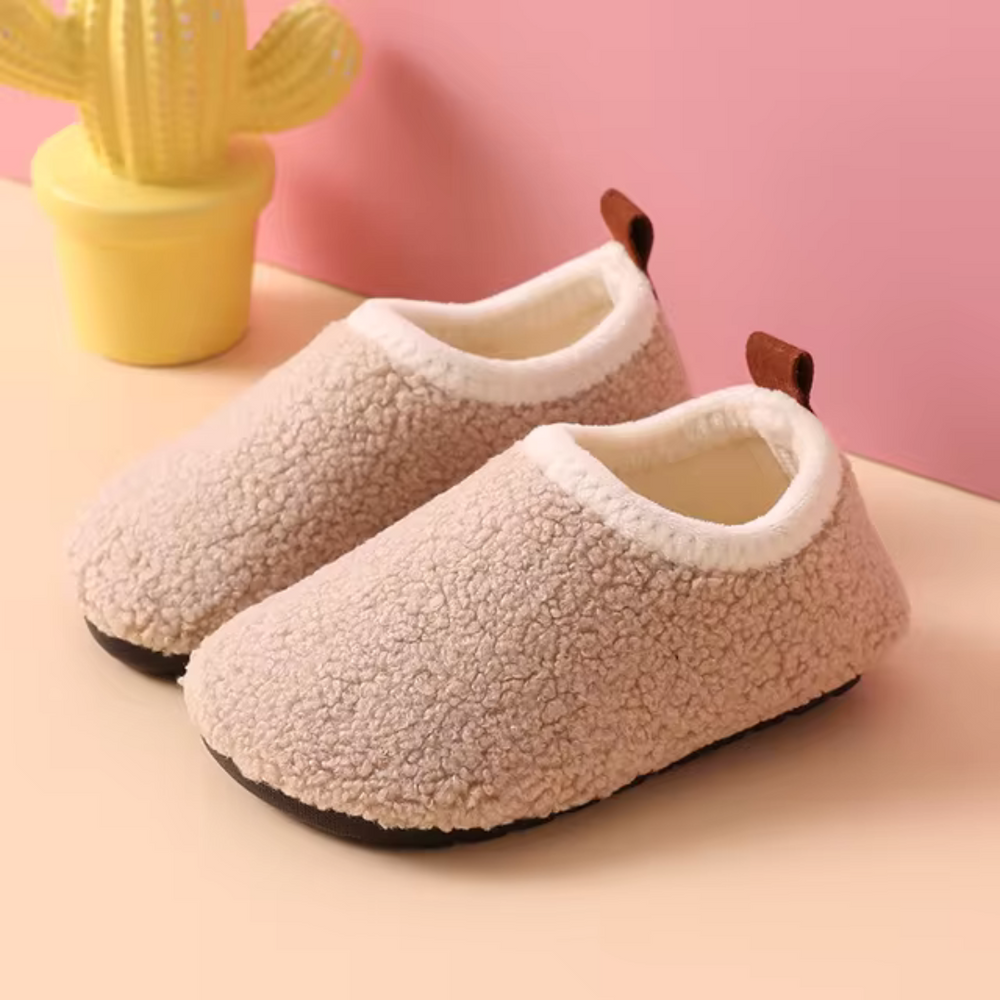 Kindersloffen Warm & Antislip – Zachte Huisschoenen