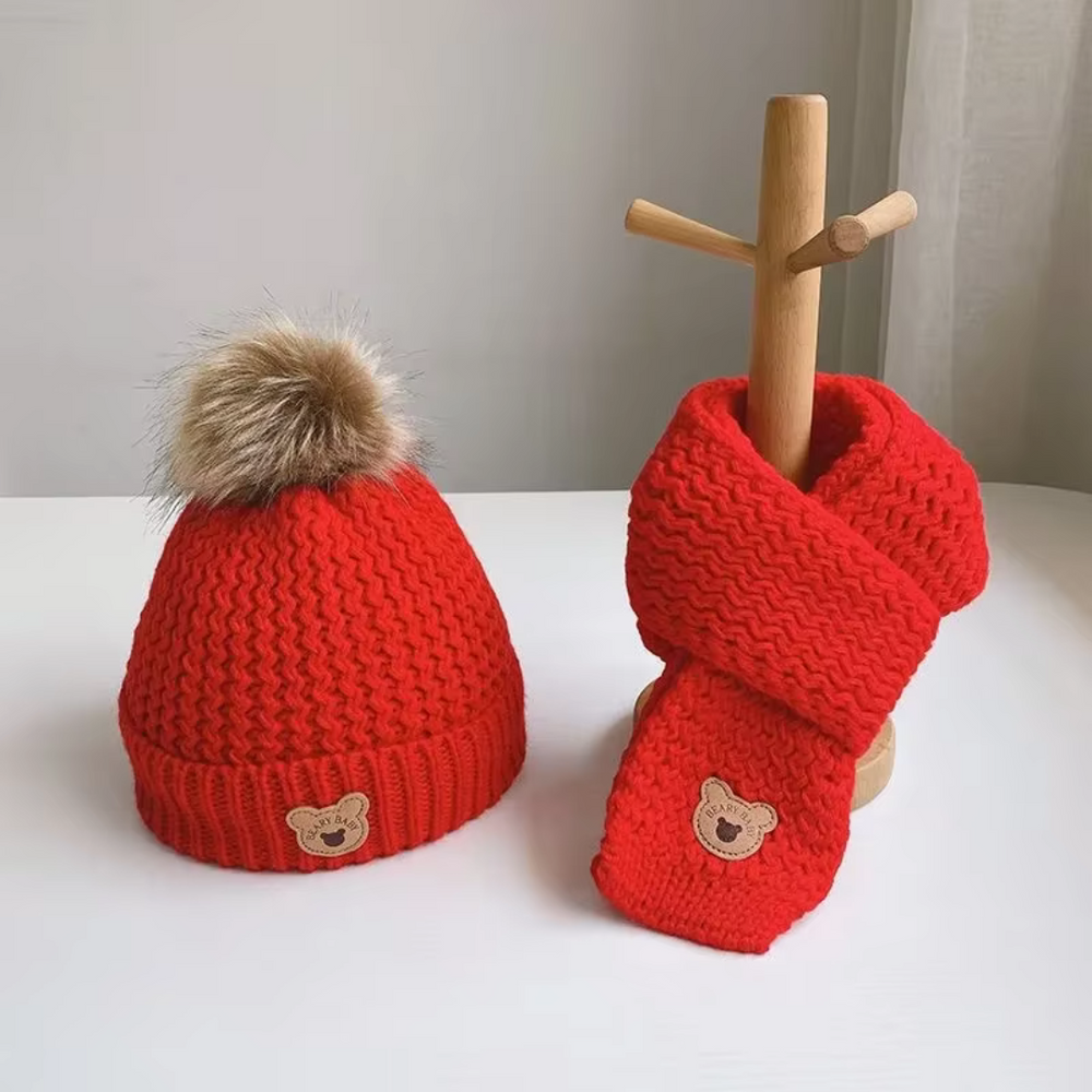 Beary Kinder Winterset – Gebreide Muts & Sjaal met Berenmotief voor Kinderen