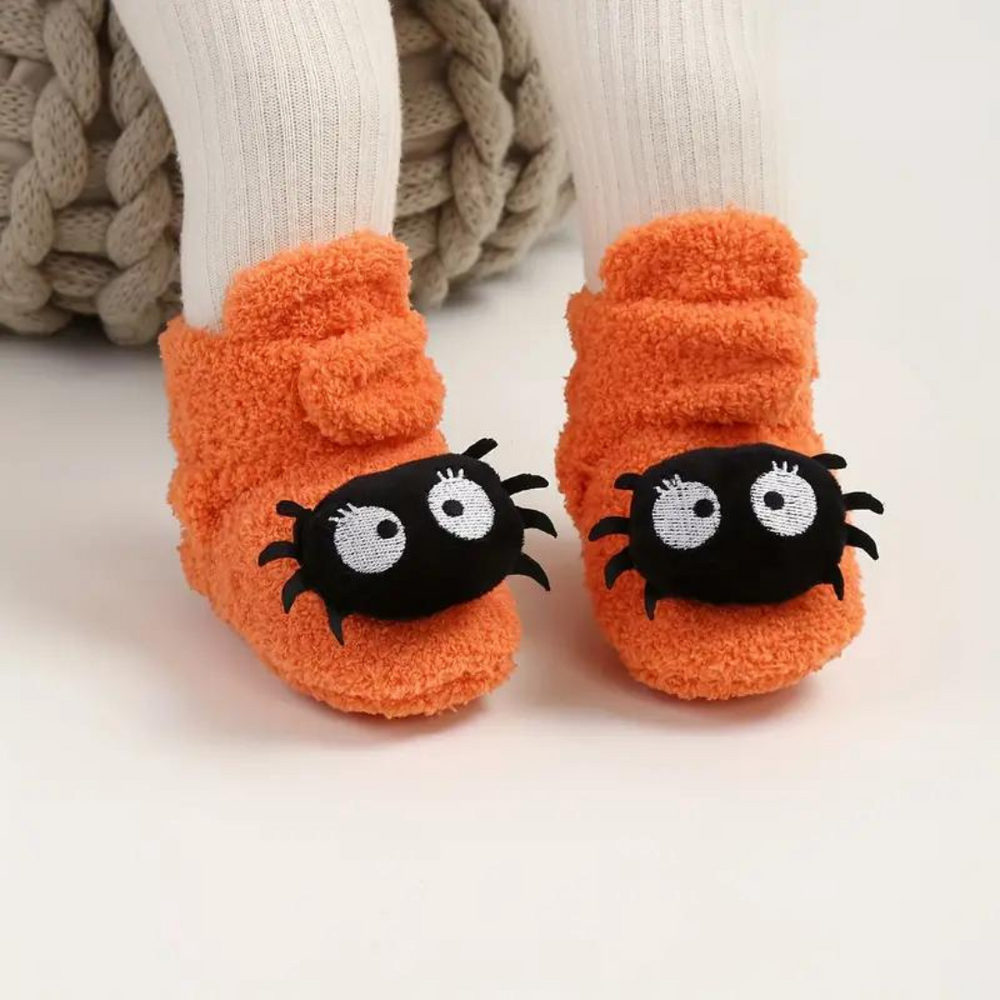 FrightFeet Kinder Sloffen Halloween – Warme Fleece Slofjes met Pompoen & Spinnen voor Herfst & Winter