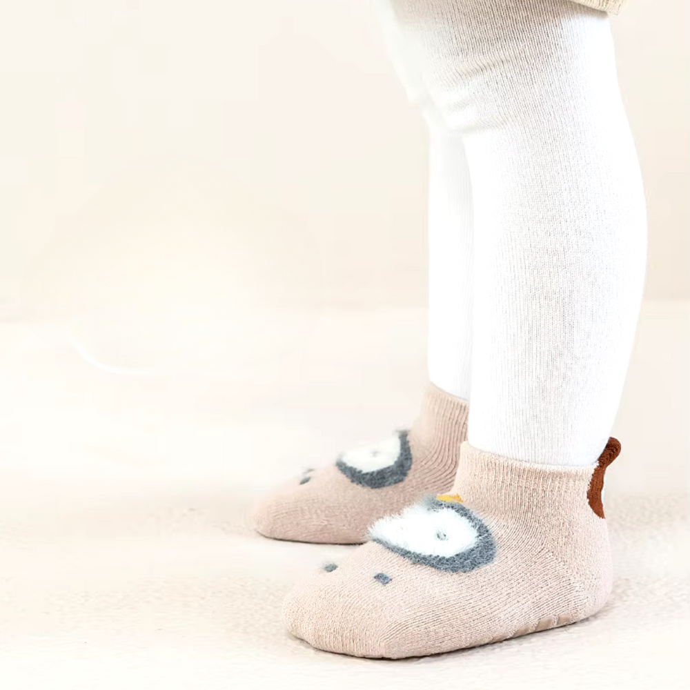 SnugSteps Baby & Peuter Anti-Slip Sokjes – Warme Cartoon Sokken voor Veilig Lopen en Spelen