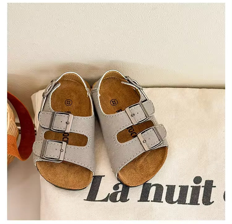 Off-White Kinderslippers – Maat 22-30 | Comfortabel & Lichtgewicht | Stevig Voetbed & Antislipzool