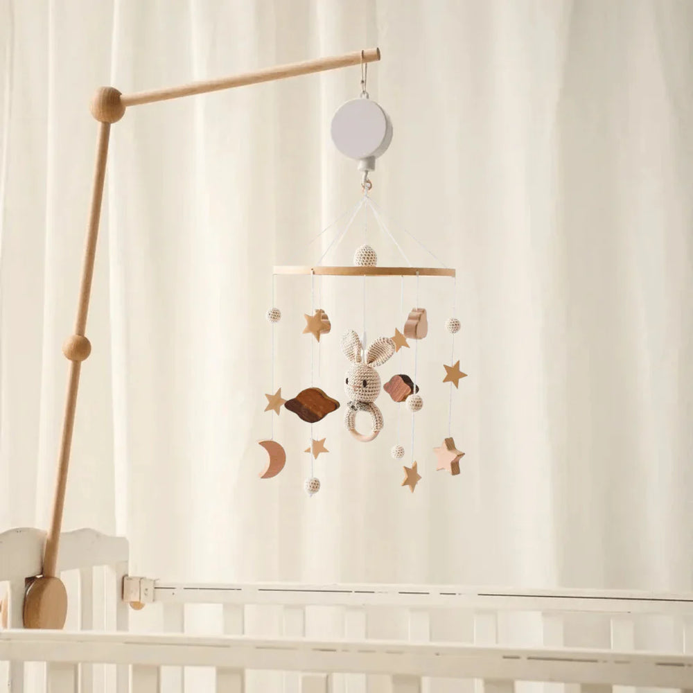 Rustgevende Houten Babymobiel Zonder Batterij – Natuurlijke Materialen & Zachte Kleuren | LittleNest SkyWhirl