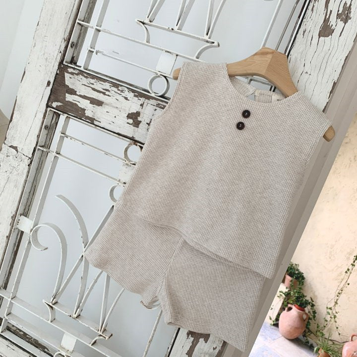 SoftPlay Peuterset van Wafelstof – Uniseks Zomeroutfit met Knoopdetail | Nulu & Co | 100% Katoen | Maat 0-5 Jaar