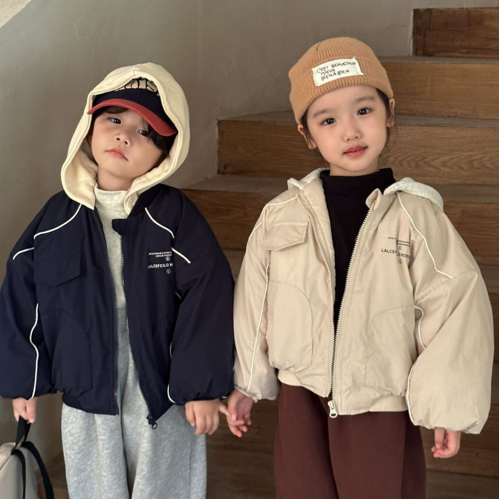 UrbanShield Windbreaker Jas Kind | Sportieve Kinderjas met Capuchon | 6m–10jr | Waterafstotend & Comfortabel | Meisjes