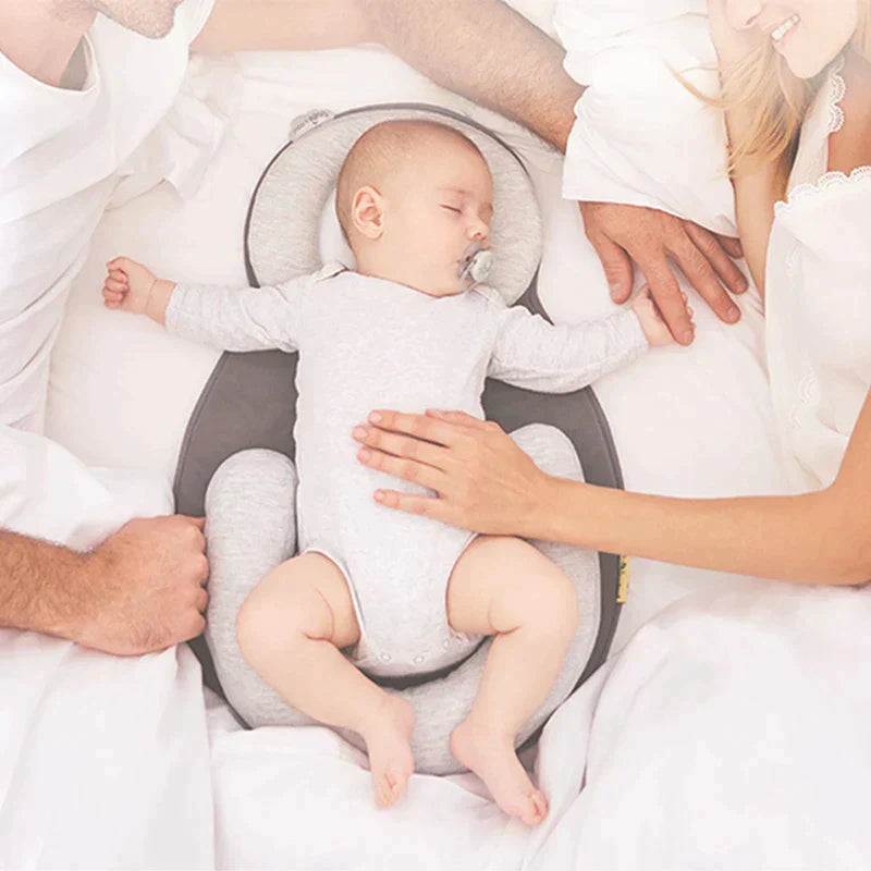 Ergonomisch Baby Slaapkussen – Ademend & Comfortabel (0–6 Maanden)