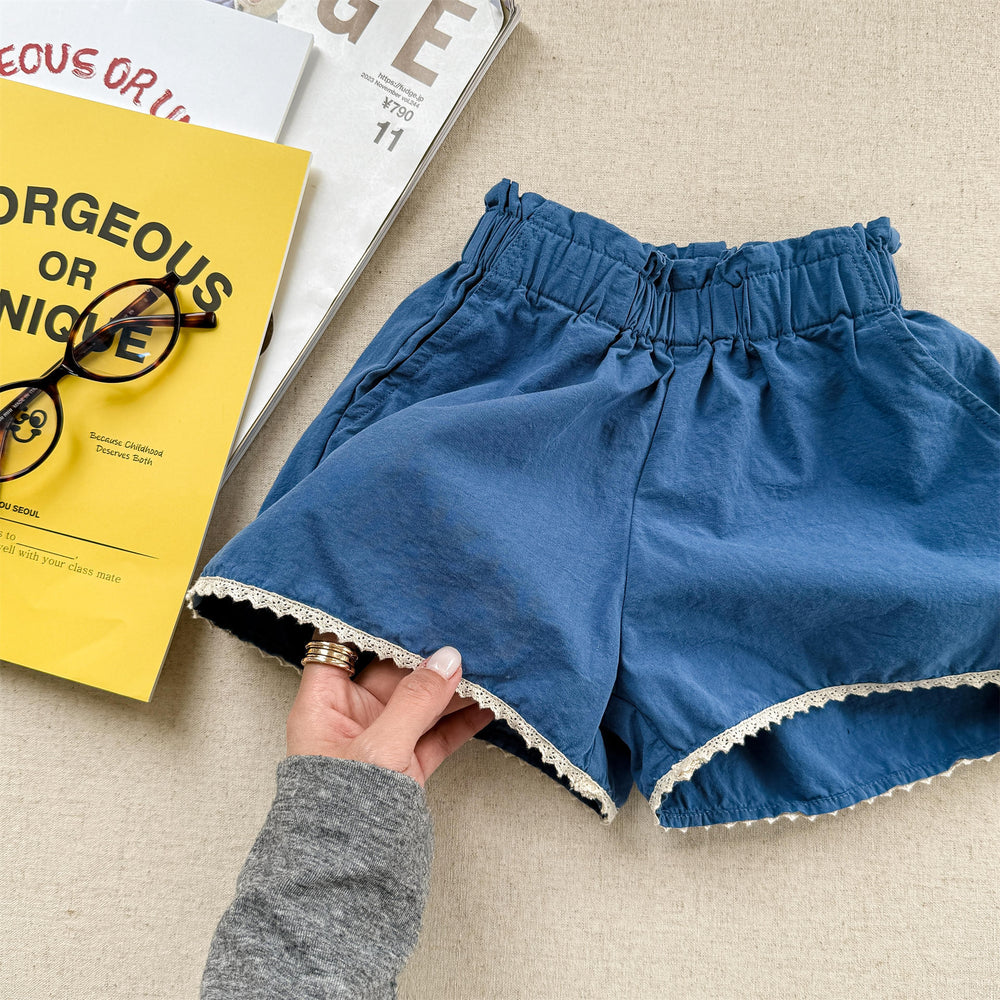 Oko & Lotta Liva Meisjes Short – Katoenen Zomerbroekje – Met Kanten Rand – Elastische Taille – 0-6 Jaar