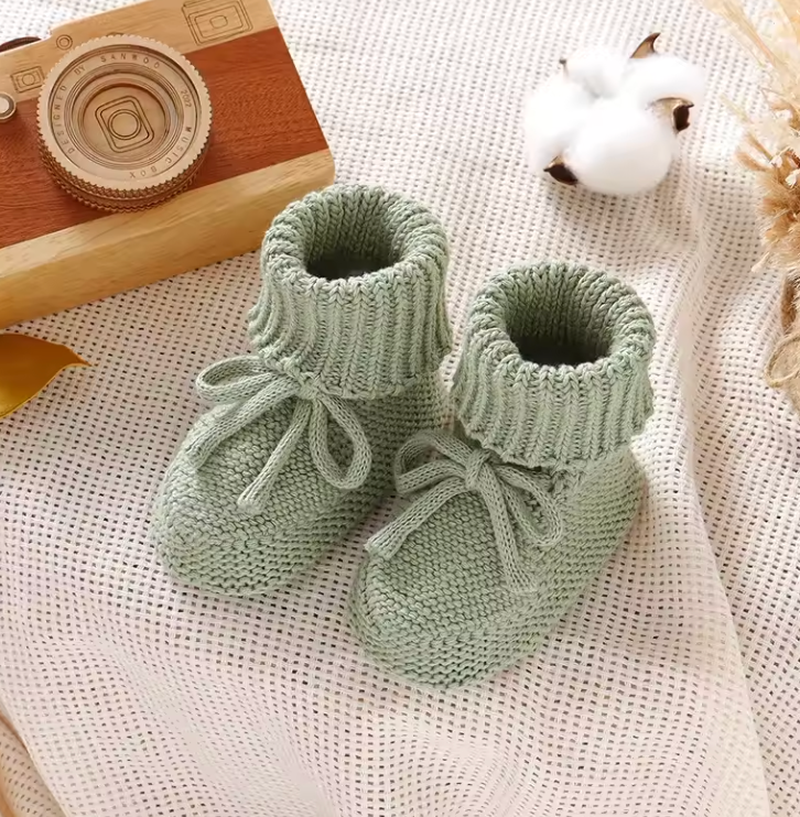 Gebreide Babyslofjes - LittleLoom Unisex, Beige/Wit/Roze/Groen, Maat 0-2 Jaar