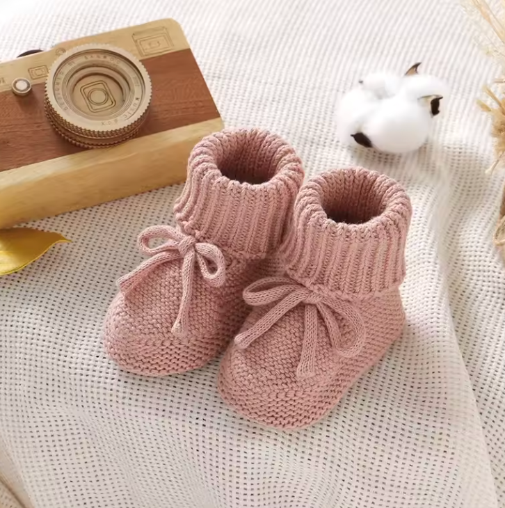 Gebreide Babyslofjes - LittleLoom Unisex, Beige/Wit/Roze/Groen, Maat 0-2 Jaar