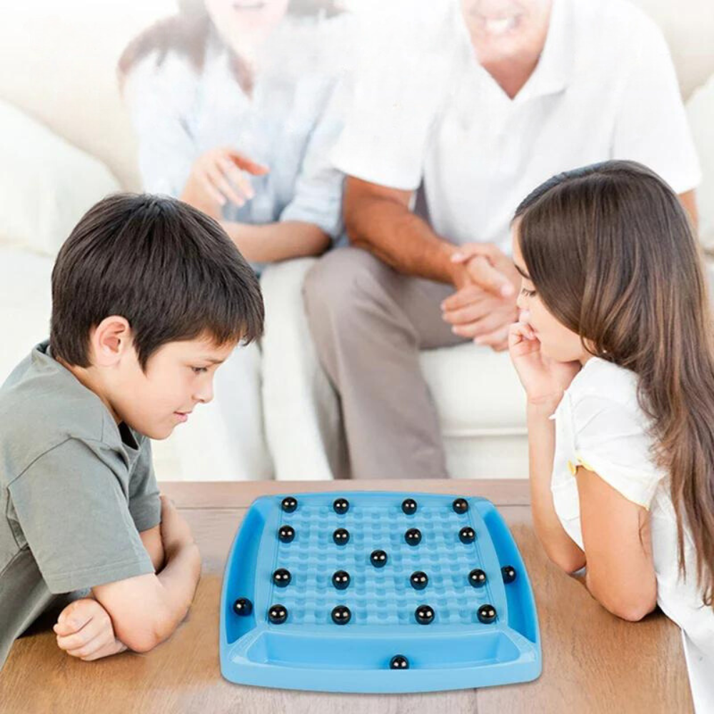 Magnetisch Bordspel – Strategisch Denkspel voor Thuis en Onderweg