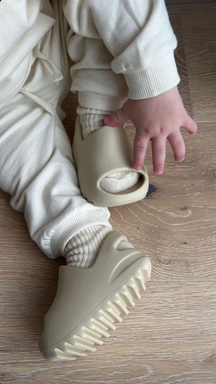 SunnyStep Kinder Sandaal Slippers – Comfortabele en Verstelbare Slippers voor Buitenavonturen
