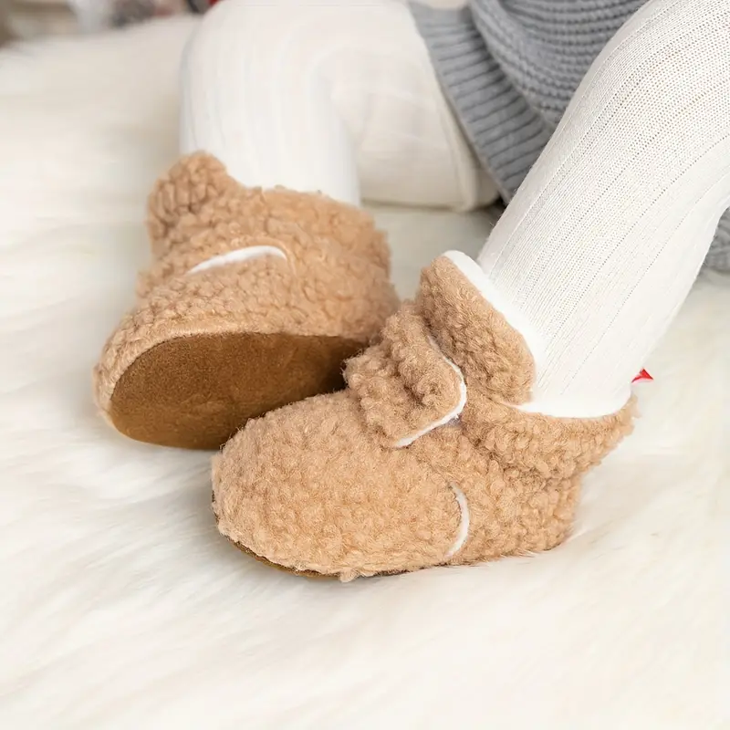 Beary Cozy Slofsokjes – Warme Babyslofjes voor Eerste Stapjes en Thuisgebruik