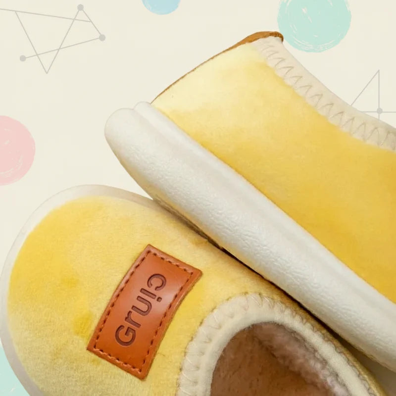 SnugSteps CozyPaws Kinderpantoffels – Warme Antislip Sloffen voor Veilig Binnenlopen