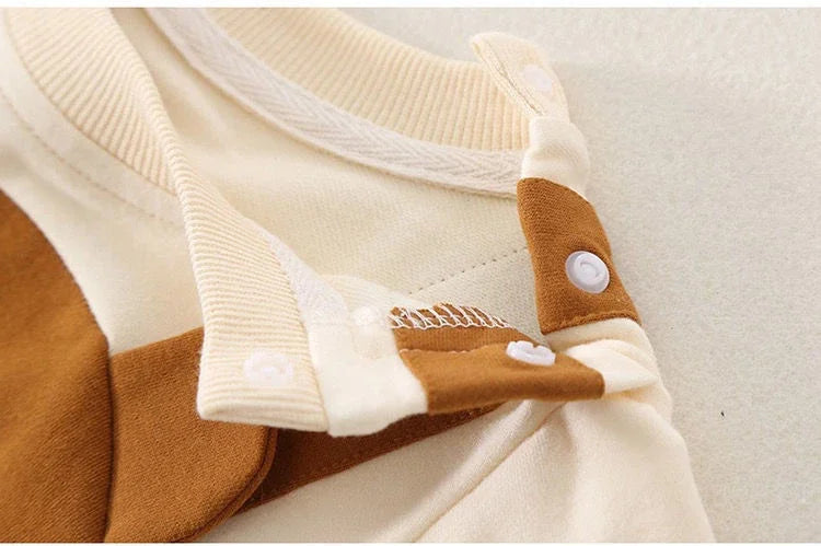 Luvino Babywear SnugCub Hooded Onesie – Warme Katoenen Baby Jumpsuit met Capuchon