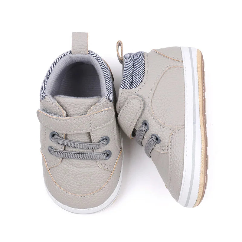 Eerste Stapschoenen voor Baby’s – Comfort, Veiligheid & Stijl in Eén