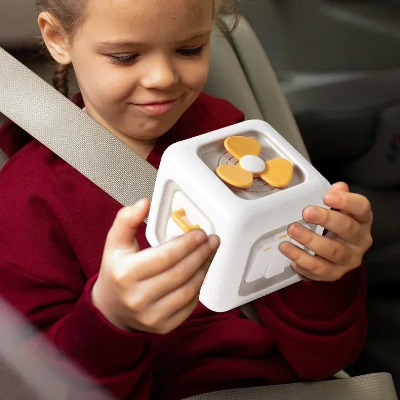 SenseCube – Interactieve Sensorische Speelkubus voor Baby’s