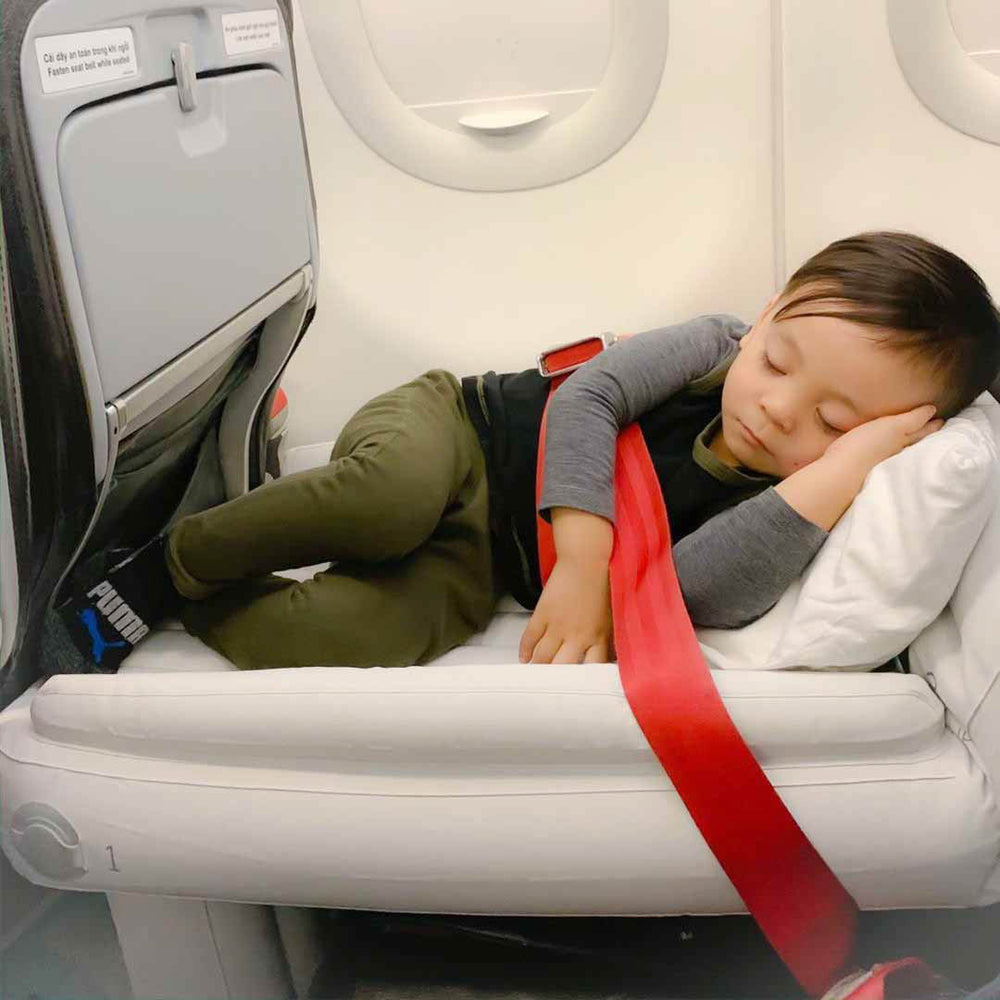 Kinder Reismatras – Opblaasbaar Luchtbed met Pomp | Comfortabel Slaapplekje voor Auto, Vliegtuig & Vakantie