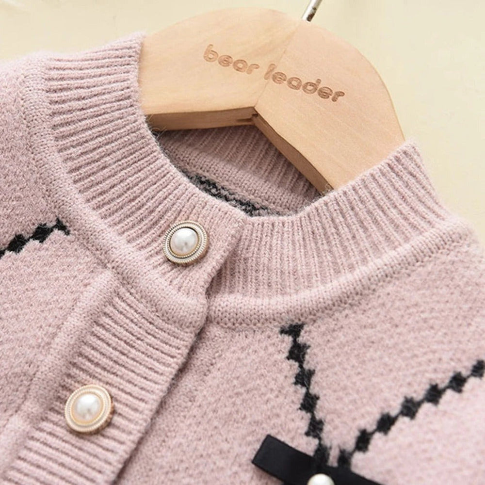 Gebreide Meisjes Set met Parels en Strikjes – Vest en Broek