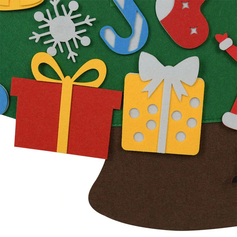 Vilten kerstboom voor kinderen met klittenbandfiguren – ophanglus, opvouwbaar | kerstspeelgoed