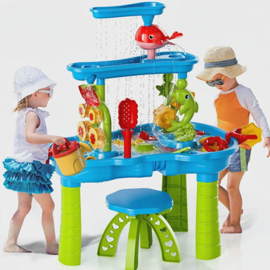 Zand- en waterspeeltafel voor kinderen in de tuin